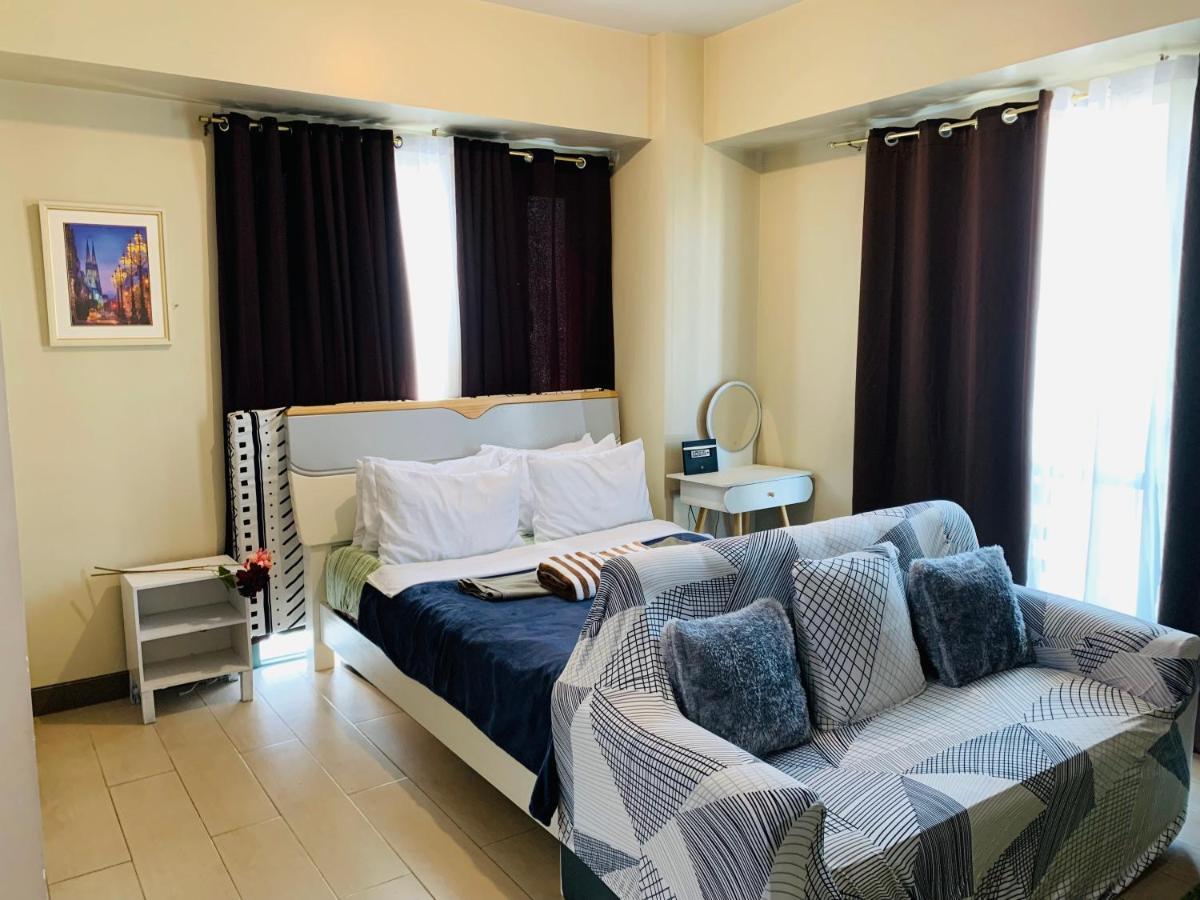 Two Palm Tree Villas Condominium - Studio 8Th Fl With Balcony - Across Terminal 3 Airport Πασάι Εξωτερικό φωτογραφία