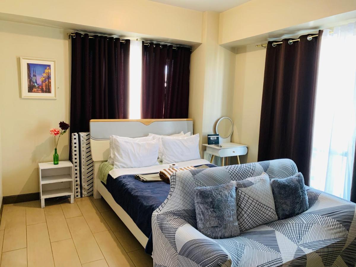 Two Palm Tree Villas Condominium - Studio 8Th Fl With Balcony - Across Terminal 3 Airport Πασάι Εξωτερικό φωτογραφία