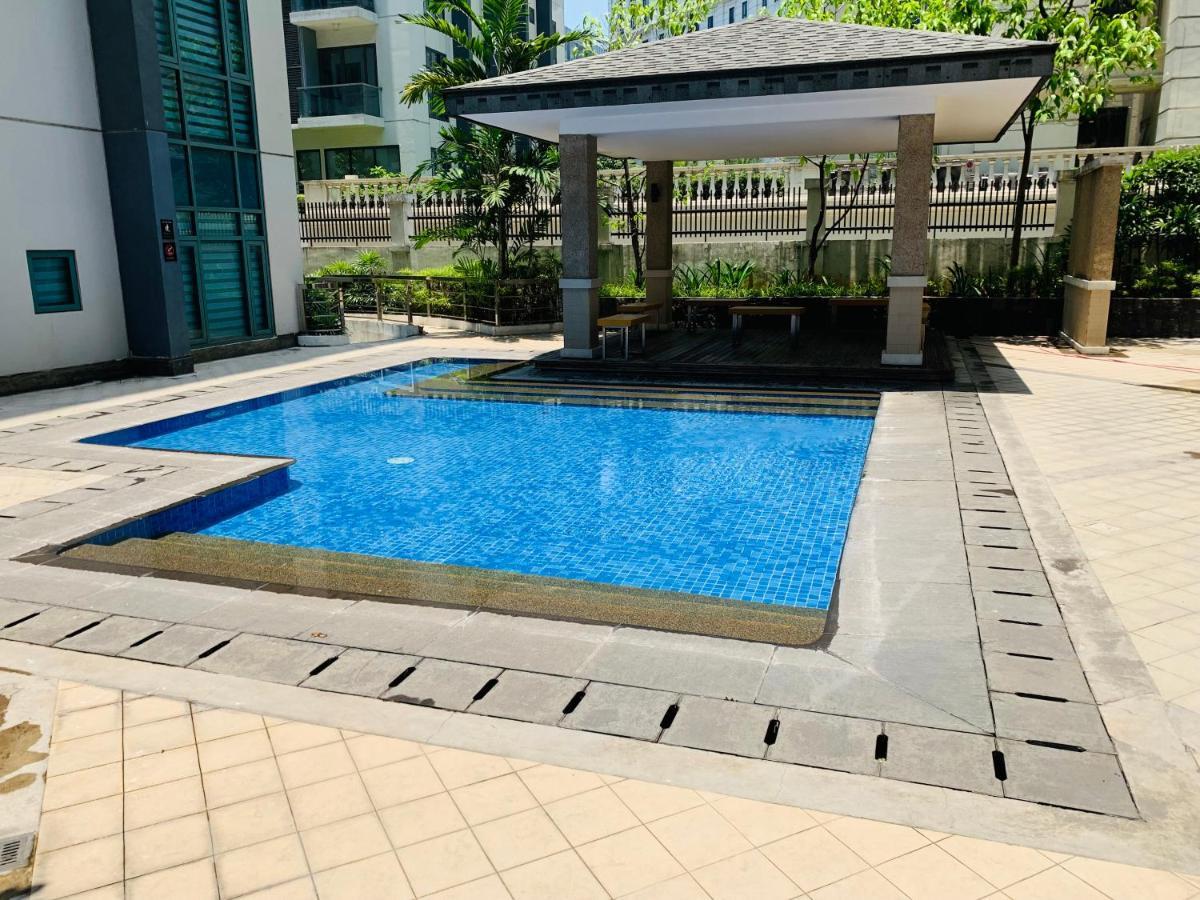 Two Palm Tree Villas Condominium - Studio 8Th Fl With Balcony - Across Terminal 3 Airport Πασάι Εξωτερικό φωτογραφία